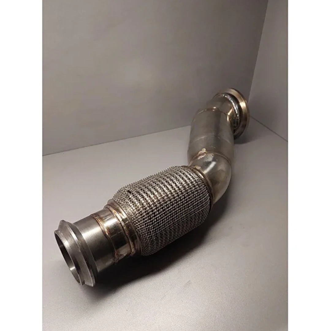 BMW G30 520İ BENZİNLİ EGZOZ DOWNPİPE (KAT İPTAL)